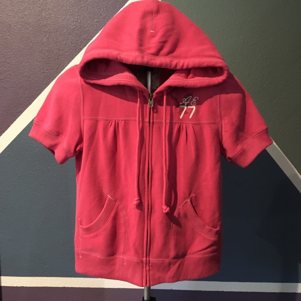Pink short sleeve American Eagle hoodie